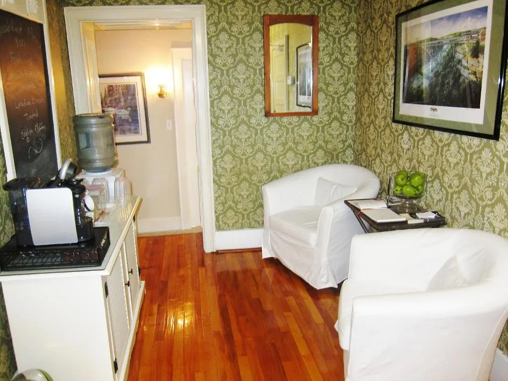 Danner House B&B 3*, Niagara Falls Canada